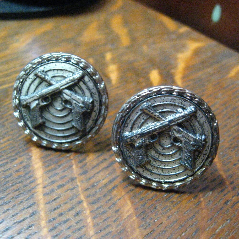 Gun Owner Hunter Pistols Vintage 1960's Cuff Links
